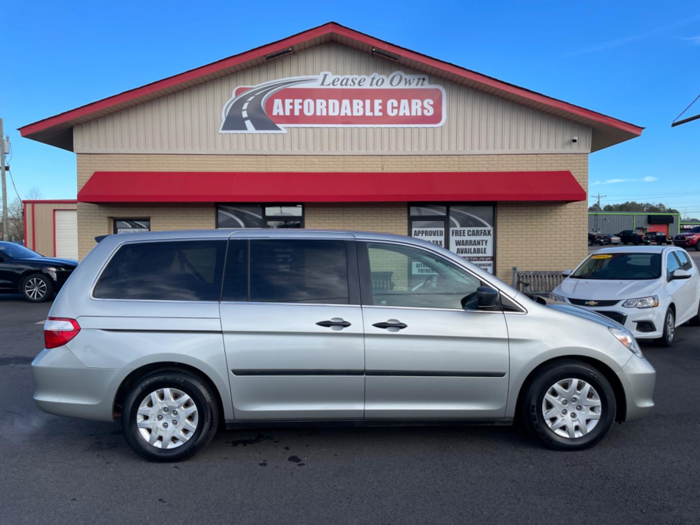 2007 Silver Honda Odyssey (5FNRL38207B) with an V6, VTEC, 3.5 Liter engine, Automatic transmission, located at 8008 Warden Rd, Sherwood, AR, 72120, (501) 801-6100, 34.830078, -92.186684 - Photo#0